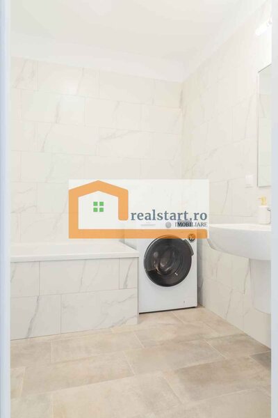 Baneasa  Langa Scoala Avenor Vedere directa Padure Baneasa - parcare